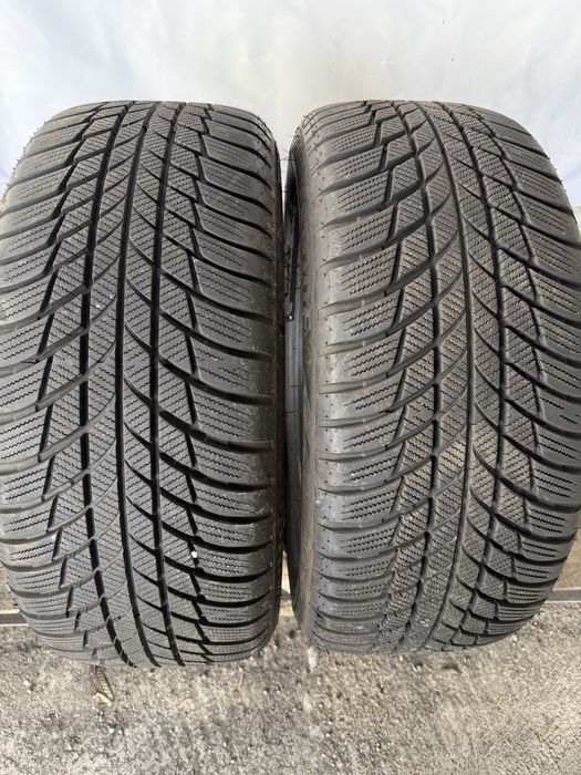 225/50/17 Bridgestone 2бр дот24 RSC