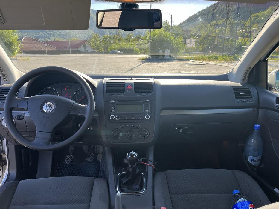 VW Golf 5 (2.0 BKD) si VW Touareg (2.5 R5)