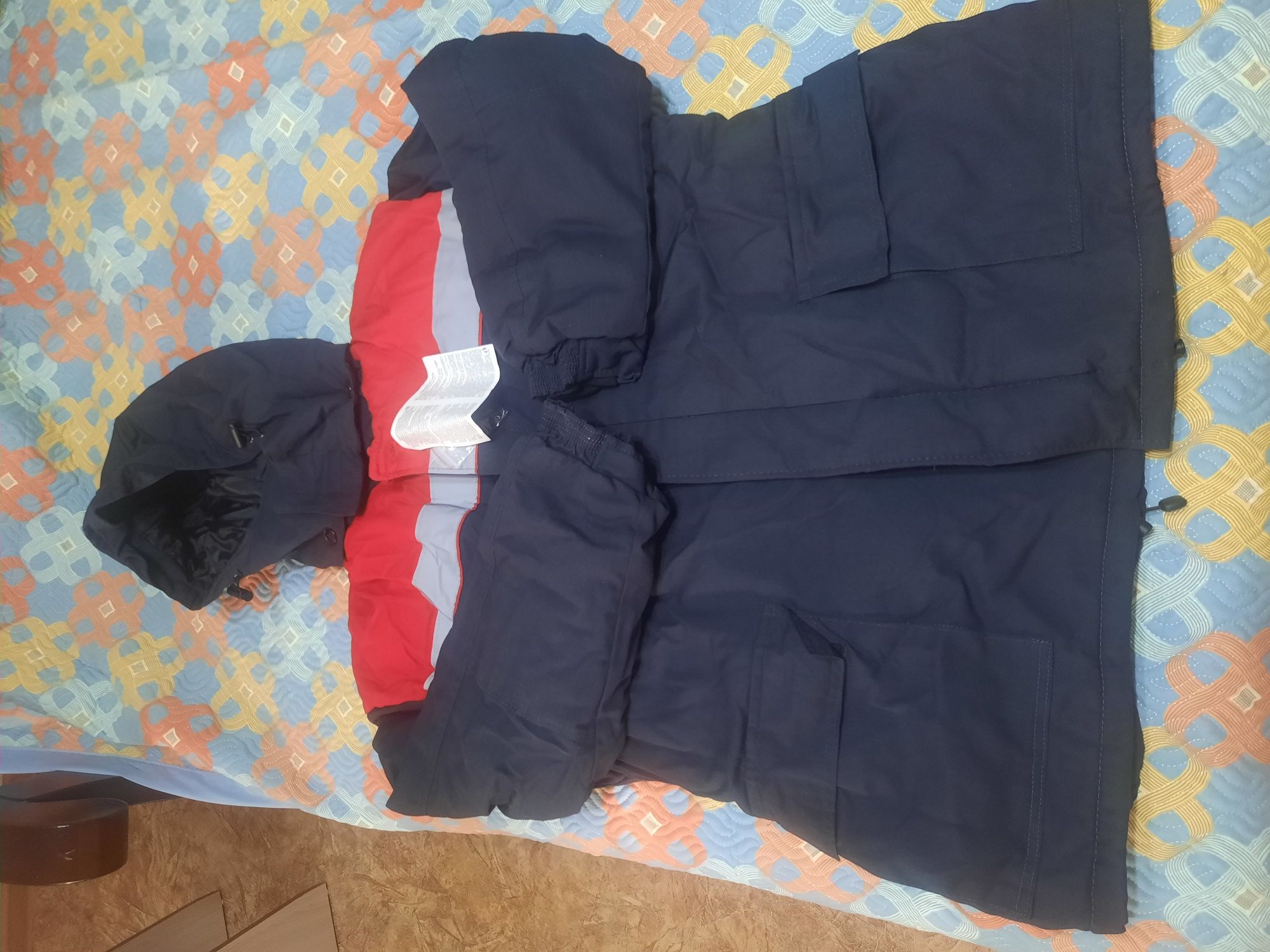 Продам Зимнию спец. одежду