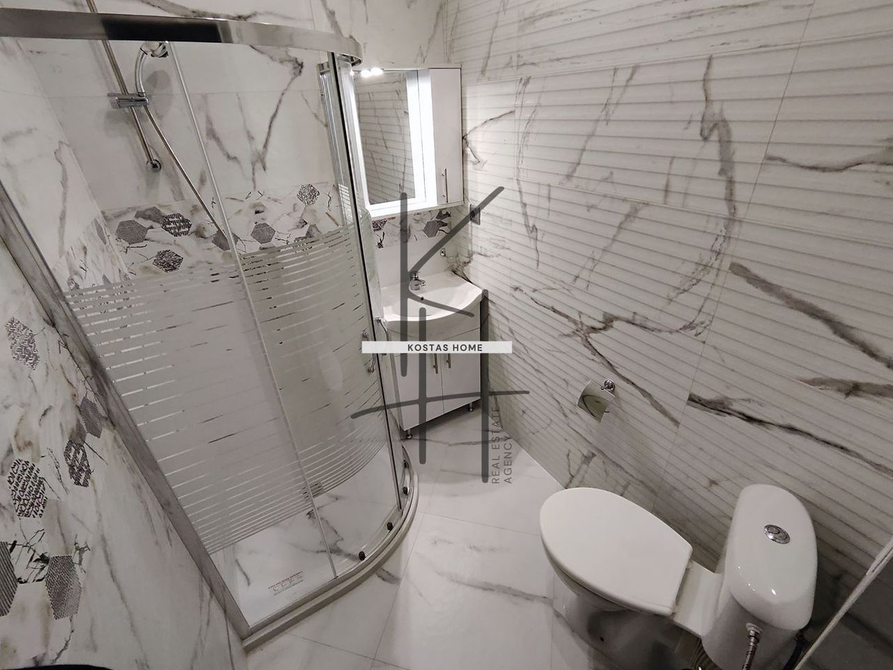 Продава се Тристаен апартамент в к.к. Златни пясъци - 100 кв.м за 1490 €/кв.м - Снимка #12