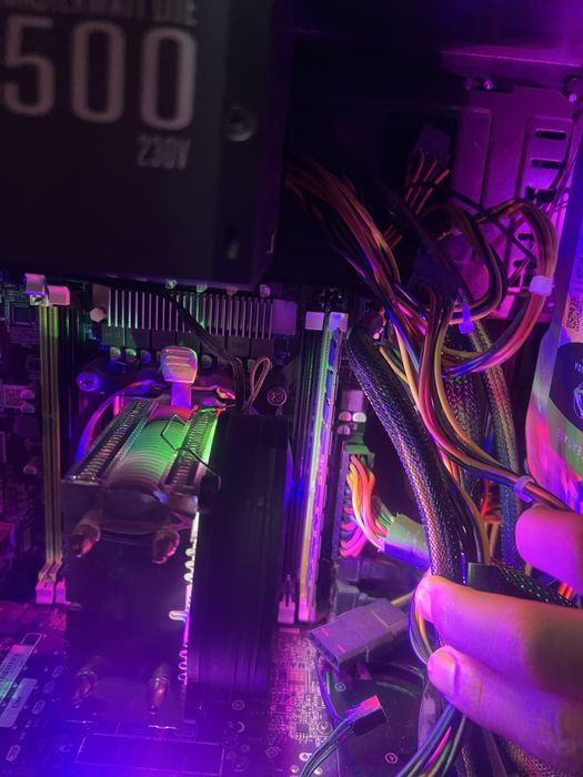 Plata+protsessor+cooler+ram sotiladi. E5 2660 v2