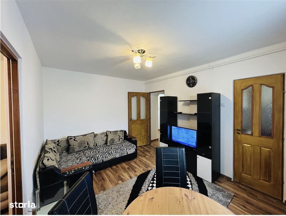 Ap cu 3 camere si balcon inchis, etaj 3/5, mobilat si utilat