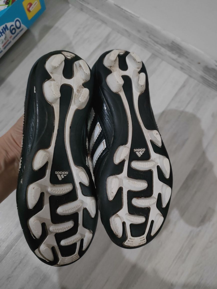Детски бутонки Adidas