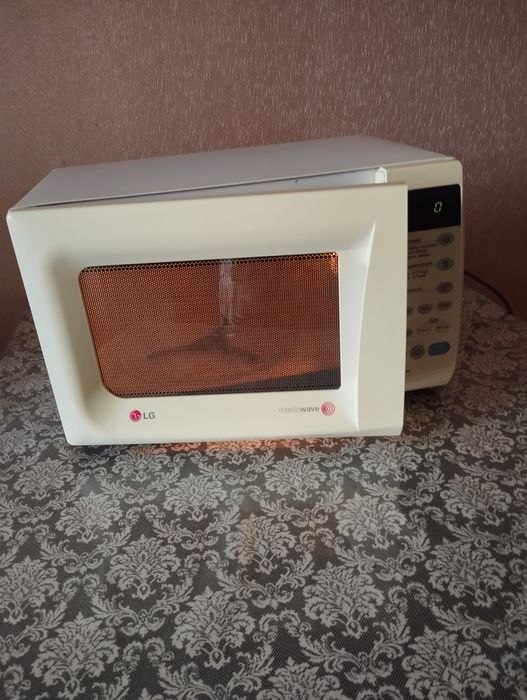 Микроволновка LG рабочая