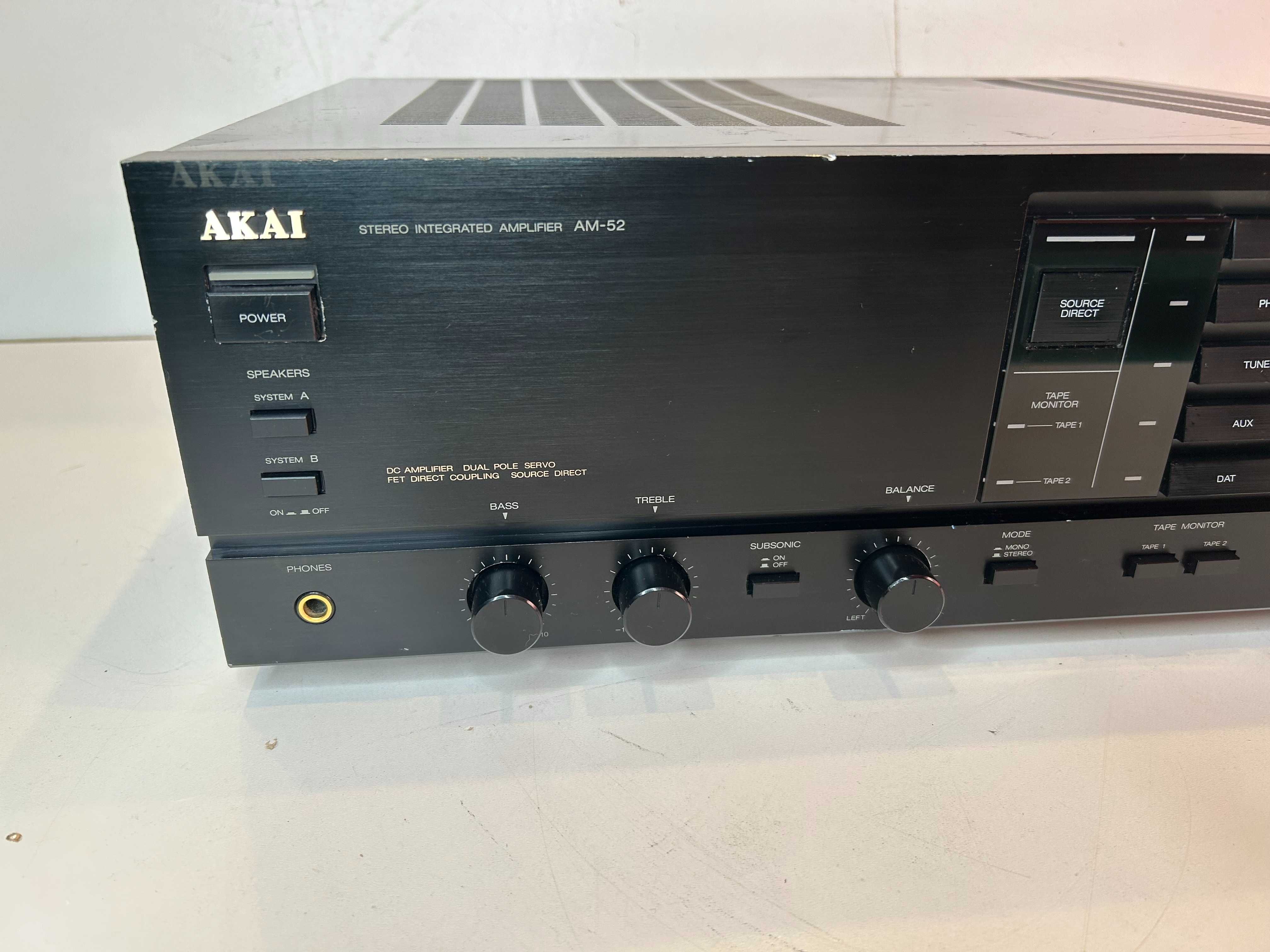 Vand amplificator Akai AM-52