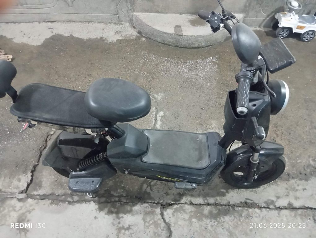 Elektro skuter KLTN