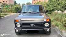 NIVA urban 5 Eshik sotiladi