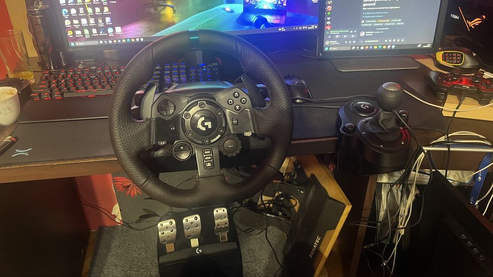 Logitech G923 +shifter и педали