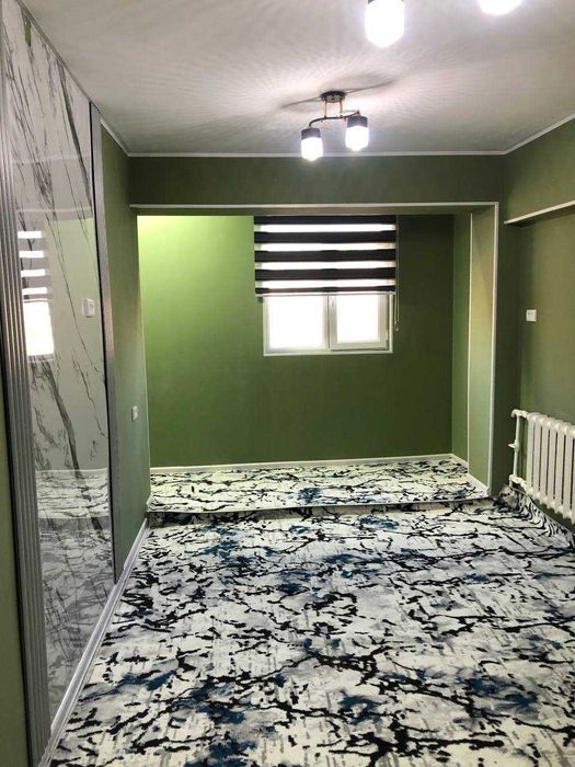 Срочно Продам 2х комн 4/4 в Школа  Вундеркинд