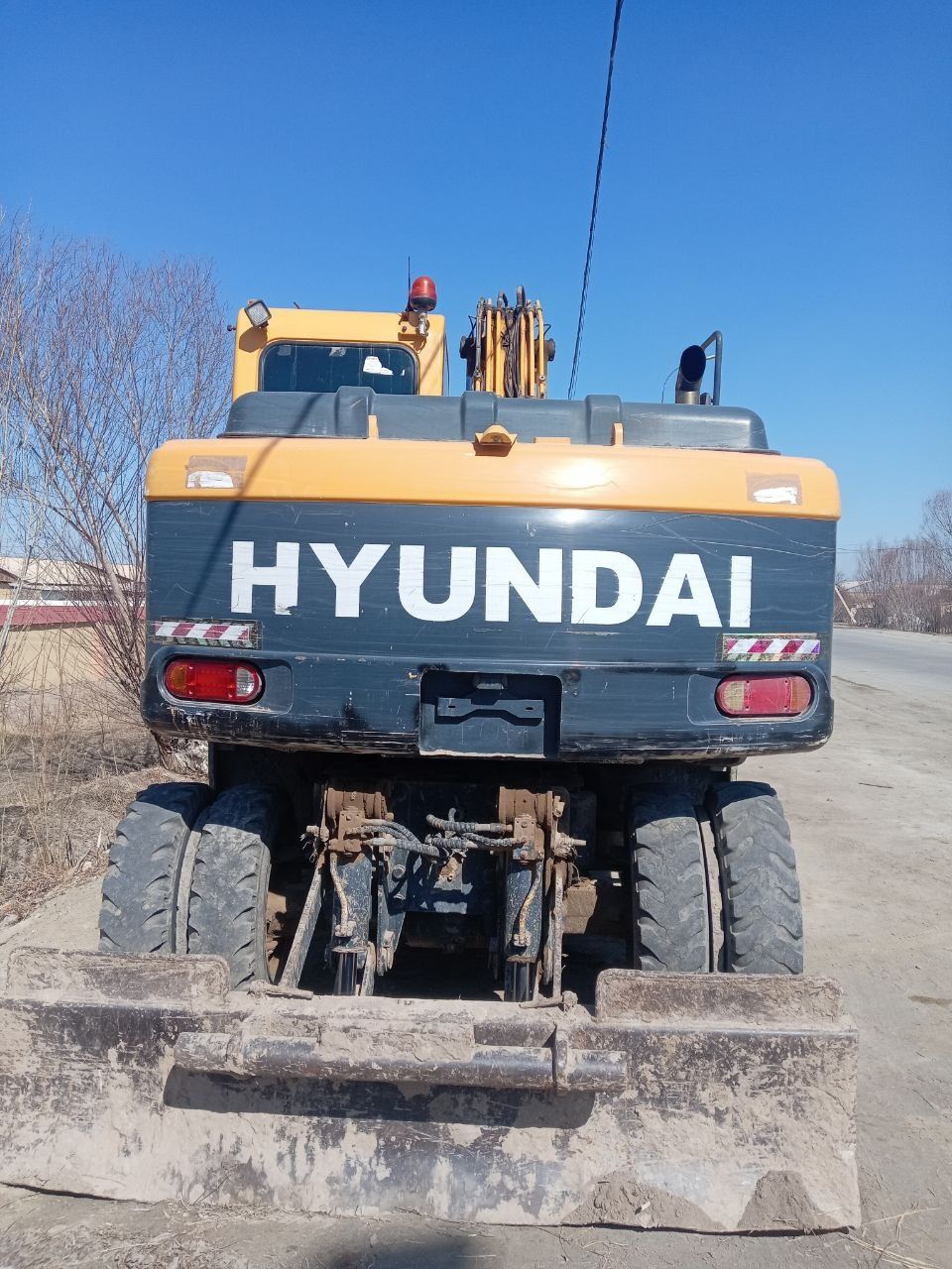 HYUNDAI ekskavatorlar sotiladi holati ideal
