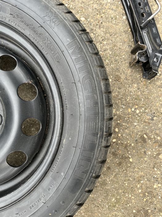 Roata rezerva 185 /65r 14 plus cric