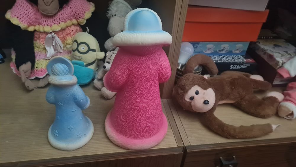 Дед мороз и снегурочка резиновые игрушки