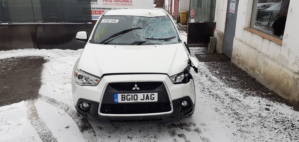 Prag stanga Mitsubishi ASX 2010 - 2012 SUV 4 Usi Alb (464)