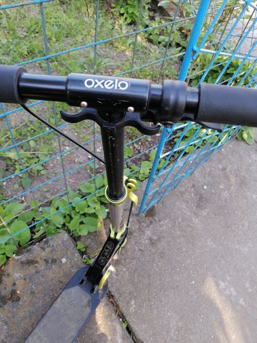 Trotineta pliabila pentru copii firma Decathlon