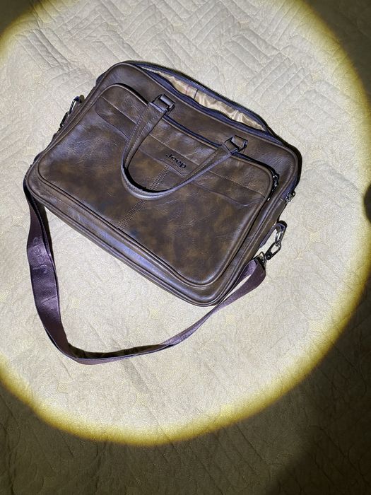 Продам сумку для ноутбука также для студентов