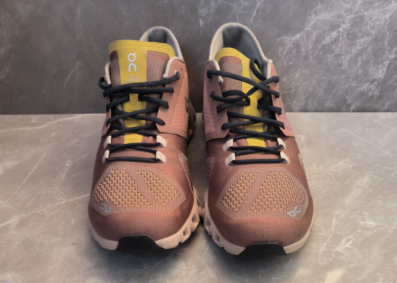 On Cloud Running номер 43