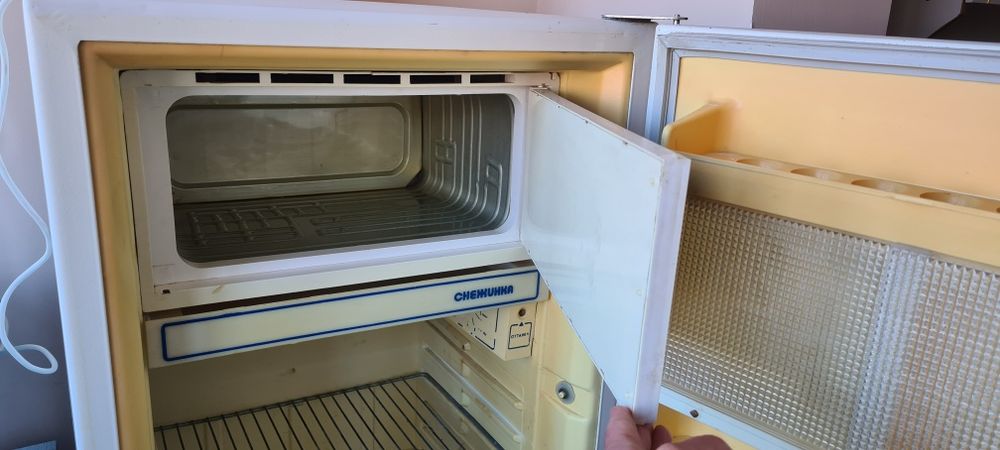 Холодильник Снежинка