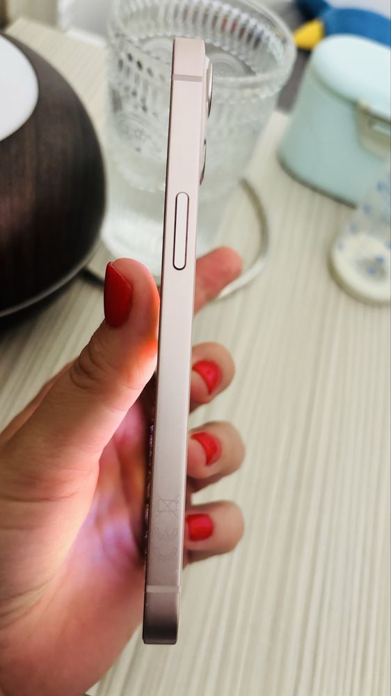 iPhone 13 добро състояние