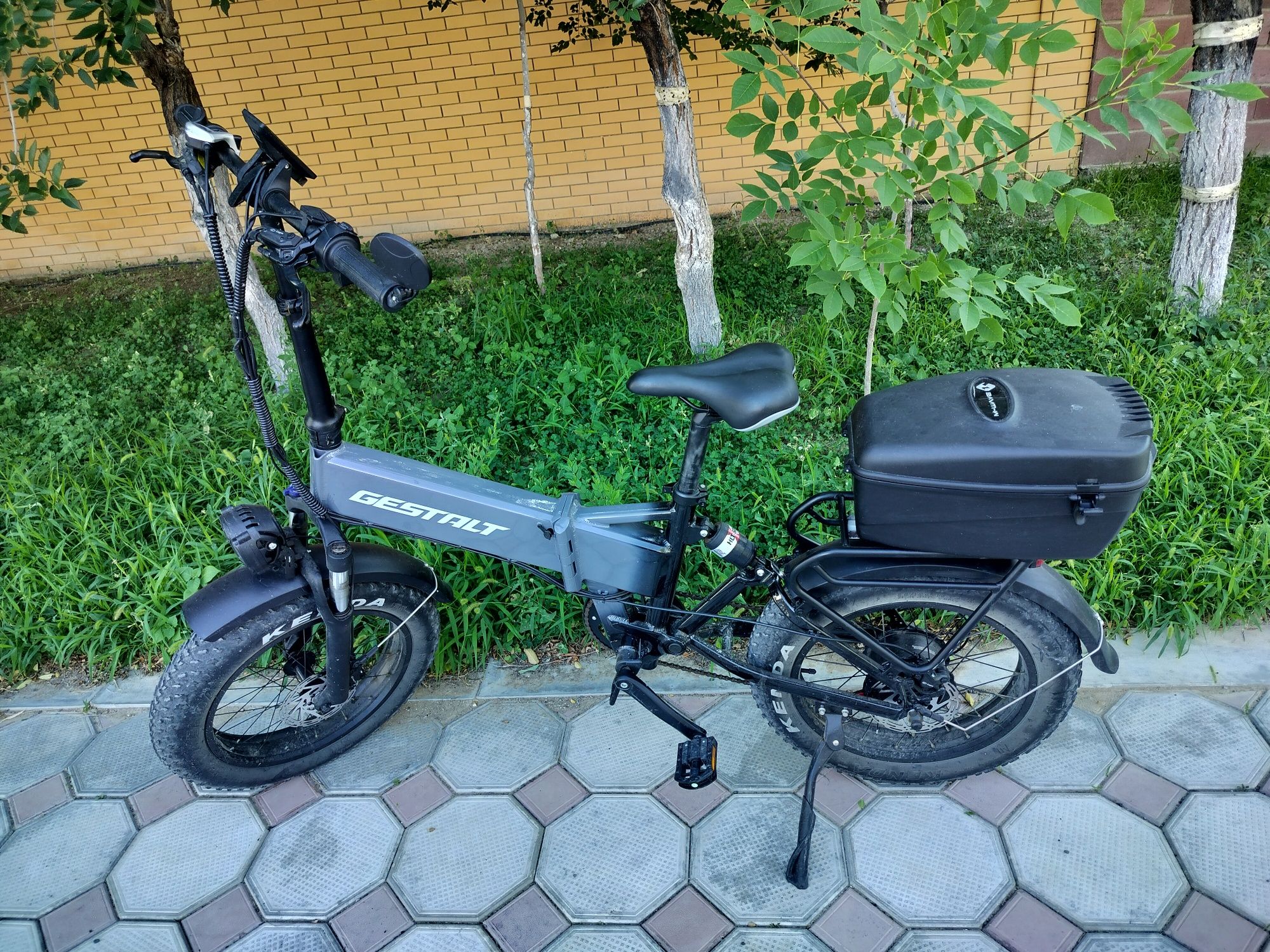 Продаю электровелосипед, почти не использовал.