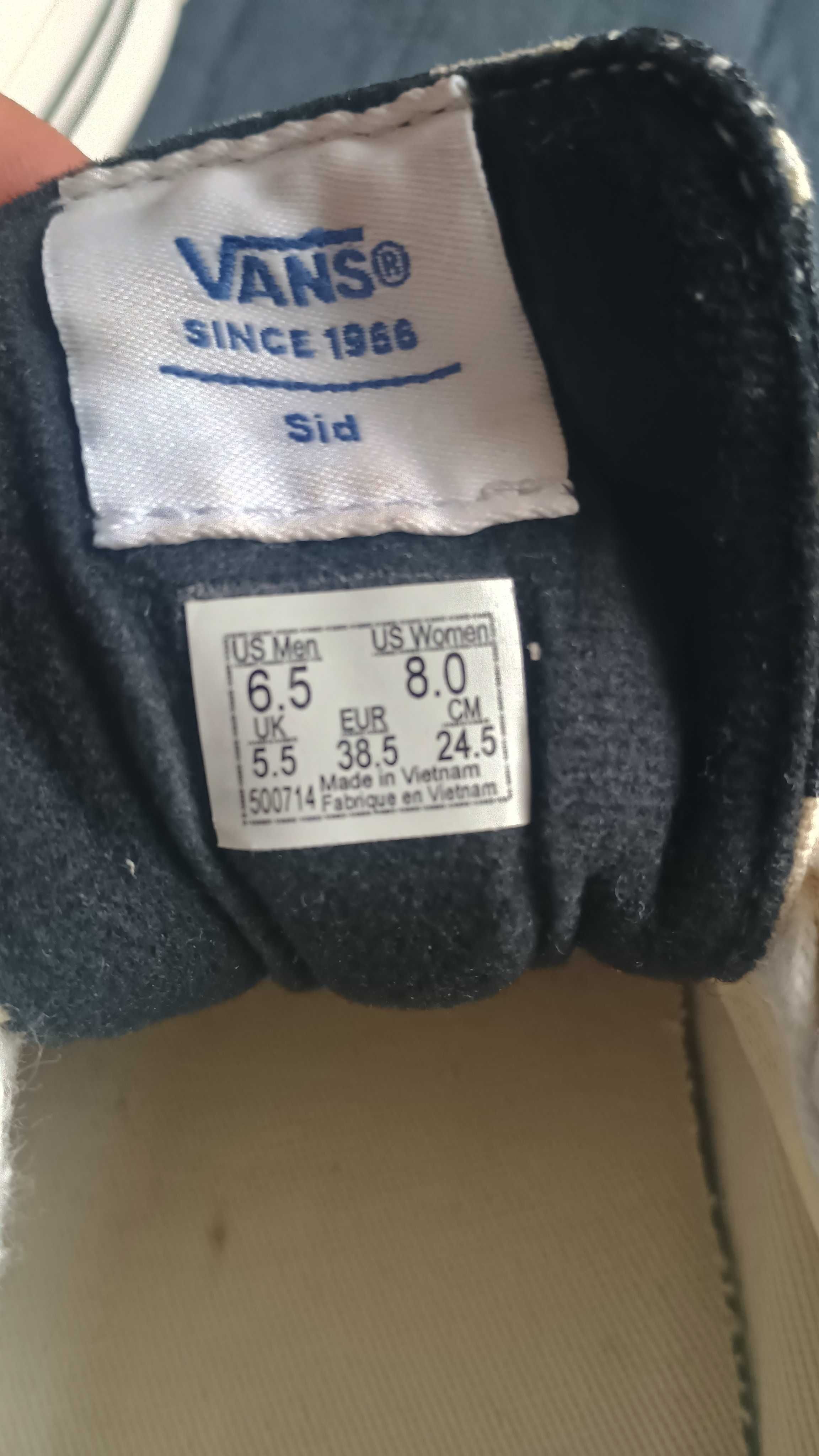 Дамски кецове Vans