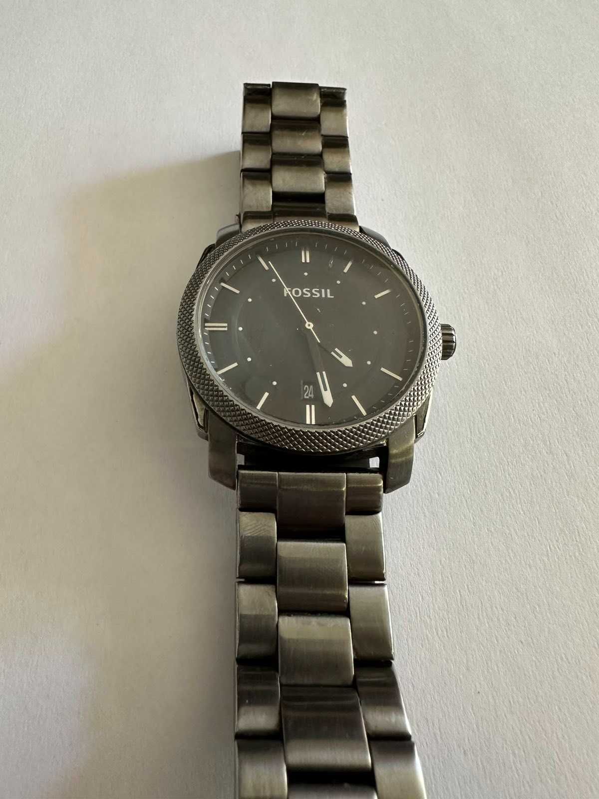 Продавам Мъжки часовник FOSSIL MACHINE FS4774