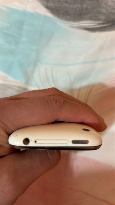 Iphone 3G s без зарядно и кутия
