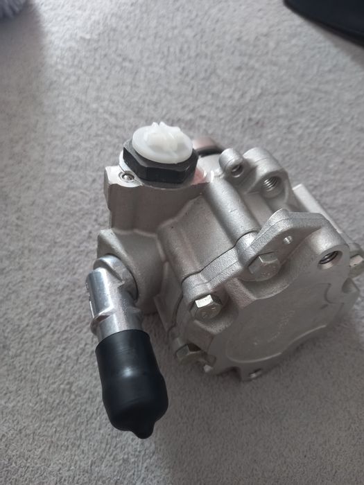 Pompa servo direcție golf4 nou