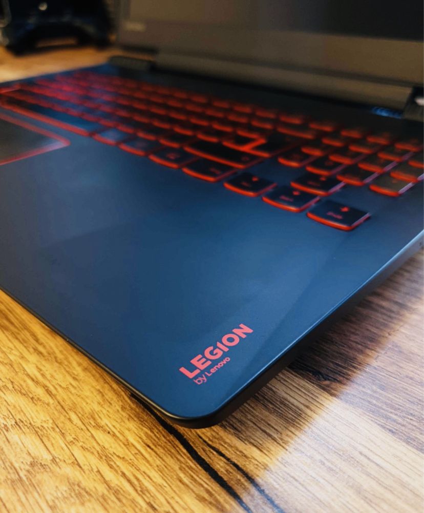 - Laptop Gaming Lenovo Legion Y520 I5 7300hQ / GTX 1050 4GB / 8GB RAM