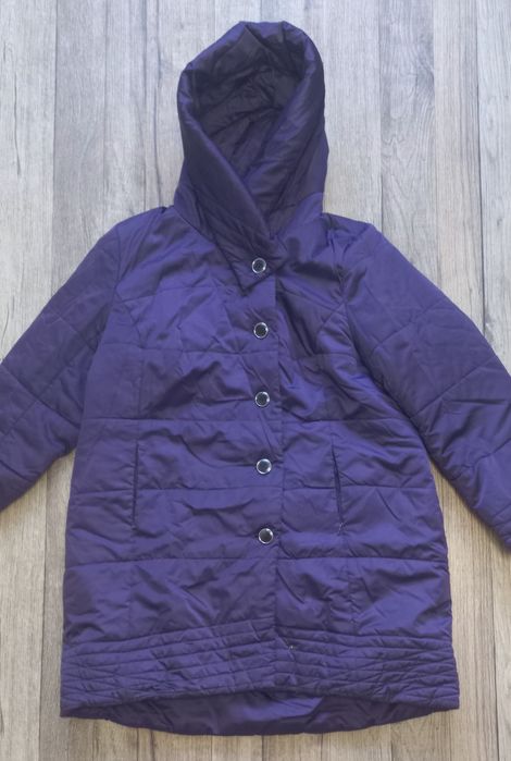 Продам куртку лёгкая зимняя 56 размер