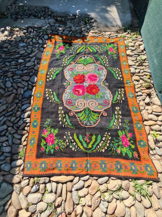 Covor țesut război vintage