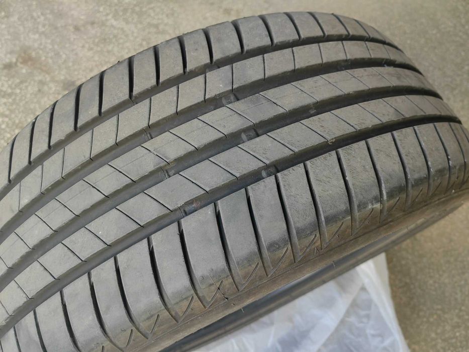 Лятна Гума BRIDGESTONE TURANZA 215/50 R17 95W XL