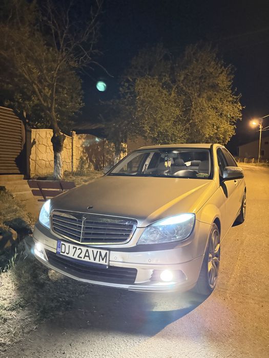 Vand sau schimb mwrcedes w204 cu bmw