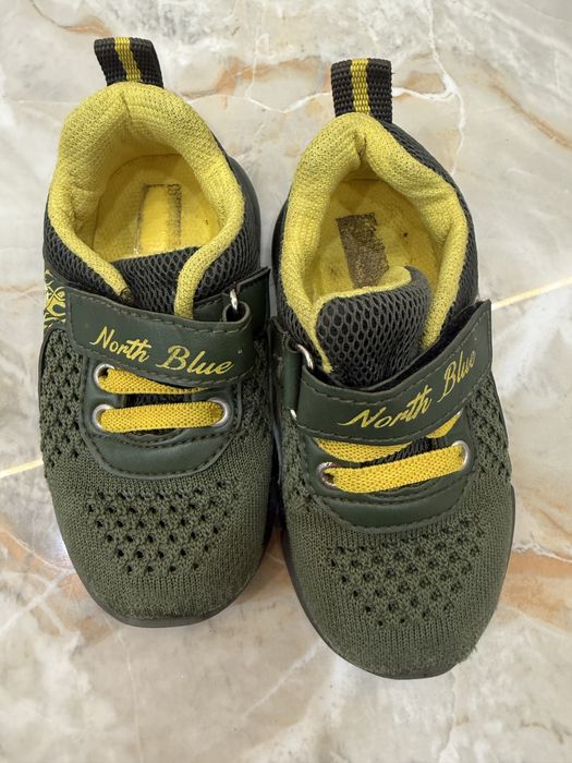 Детская обувь кроссовки