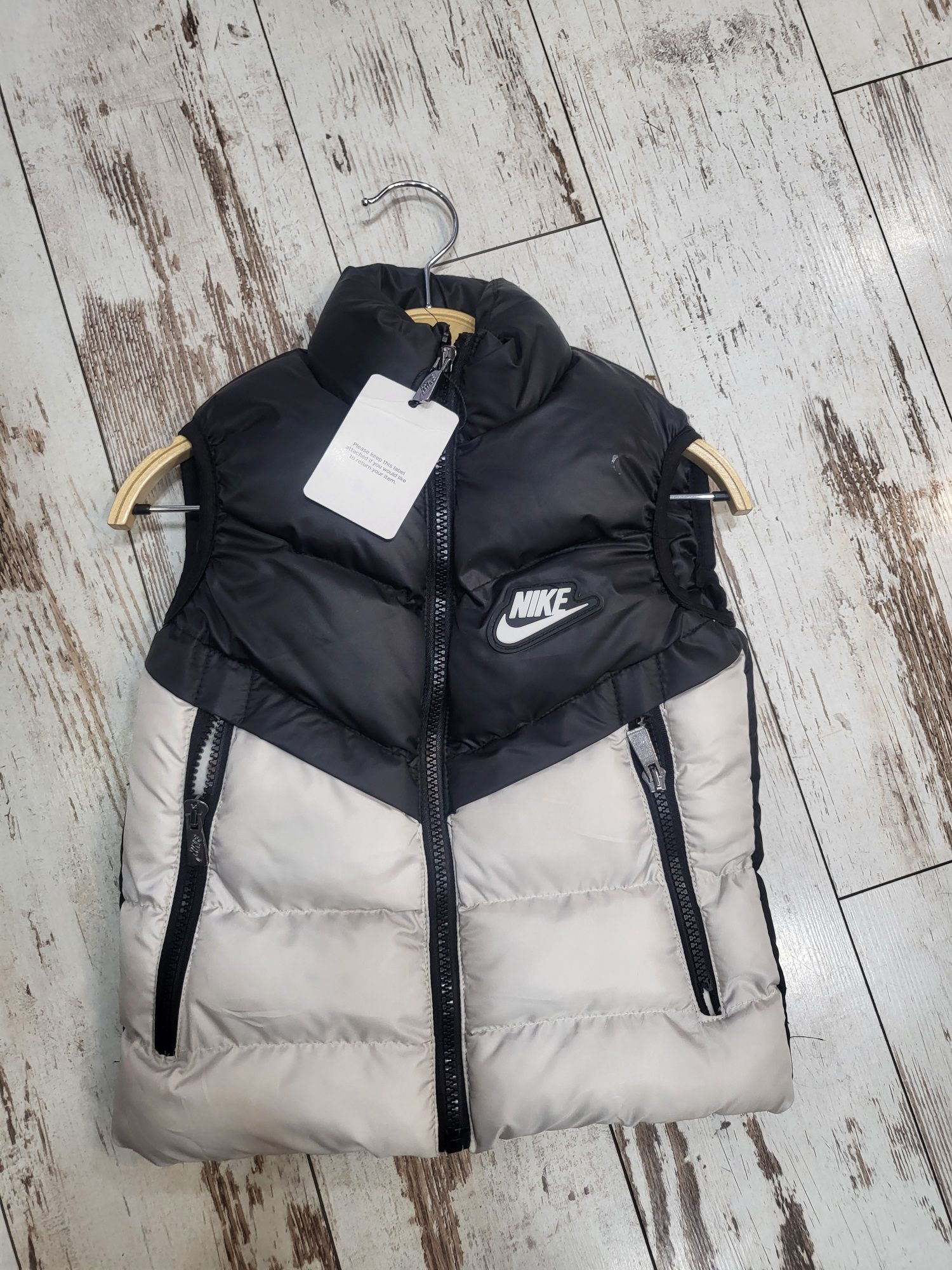 Детски елеци Nike,шушлякови.