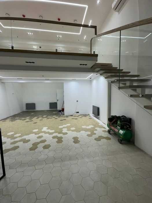 Сдаю коммерческое помещение 75 м² Акай Сити, подходит под офис и кафе.