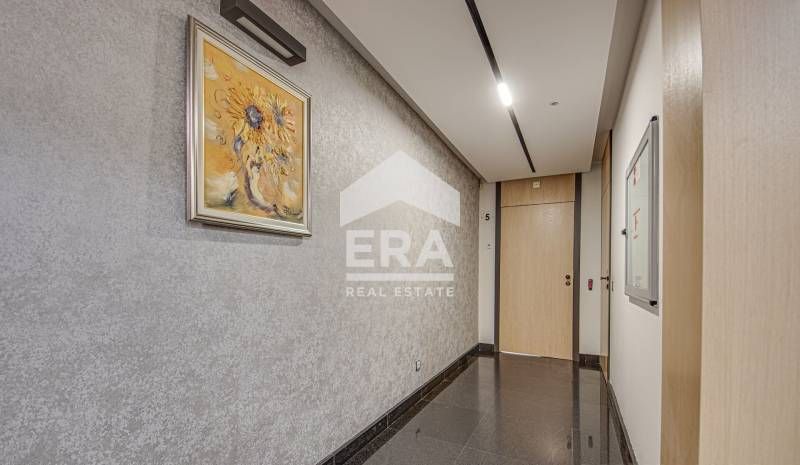 Дава се под наем Офис в София, Лозенец - 206 кв.м за 2485 € - Снимка #2