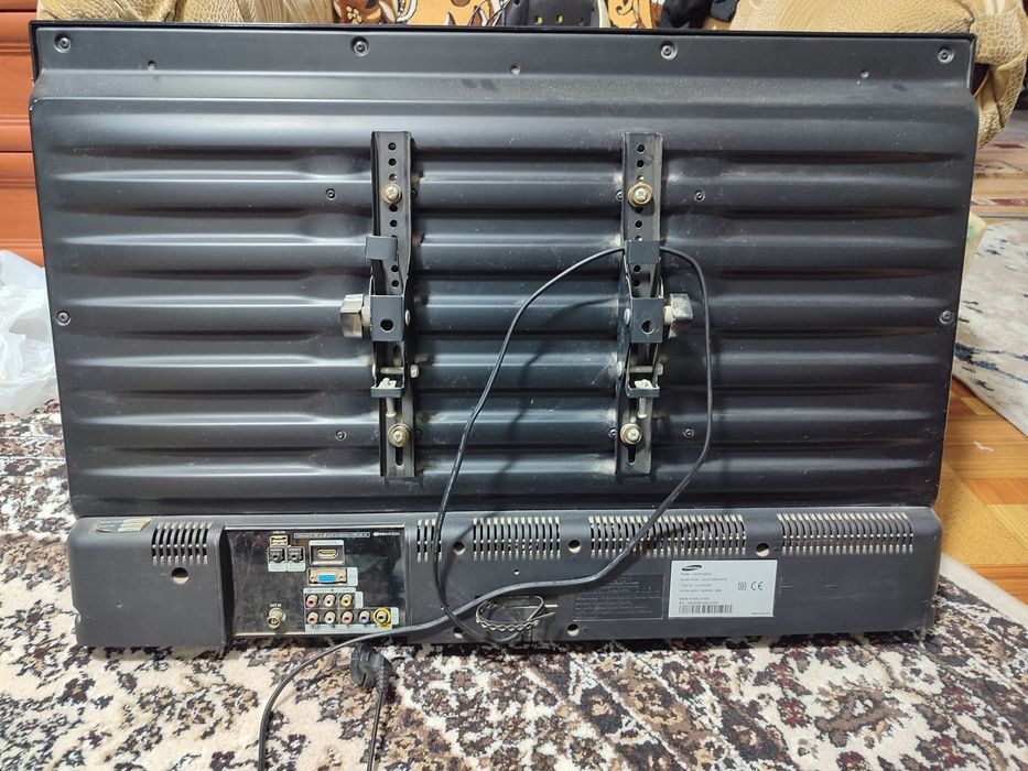 Телевизор Samsung 32