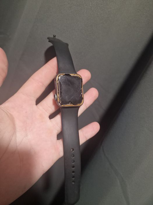 Apple Watch Series 4 (40mm) – ecran spart, pentru piese