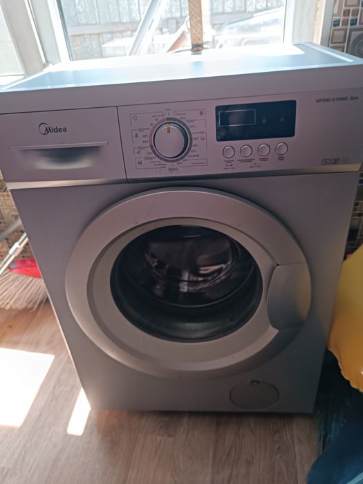 Продам стиральную машинку