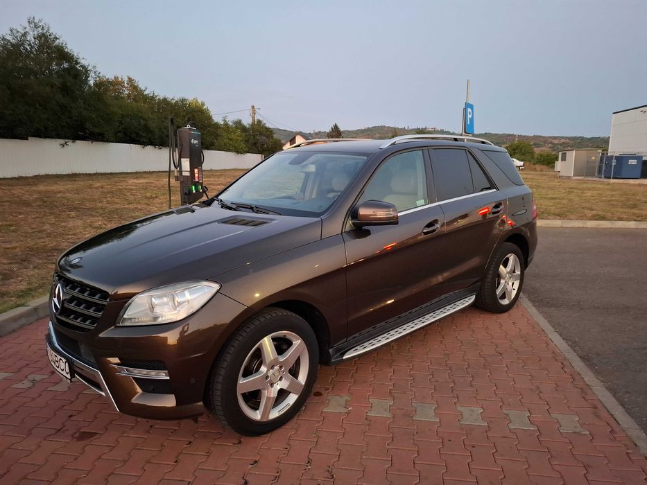 Vând Mercedes Benz 250 AMG 4Matic Blue Tec