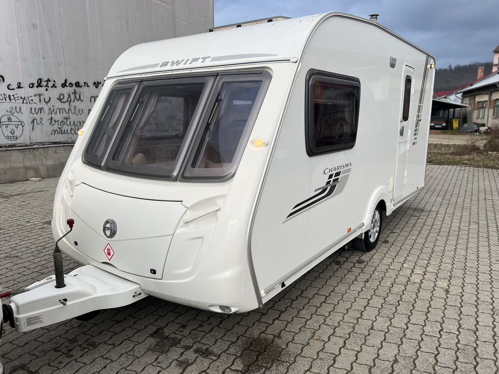 Rulota Swift Charisma  pt 2-3 pers an 2009 baie mare mover inm Ro