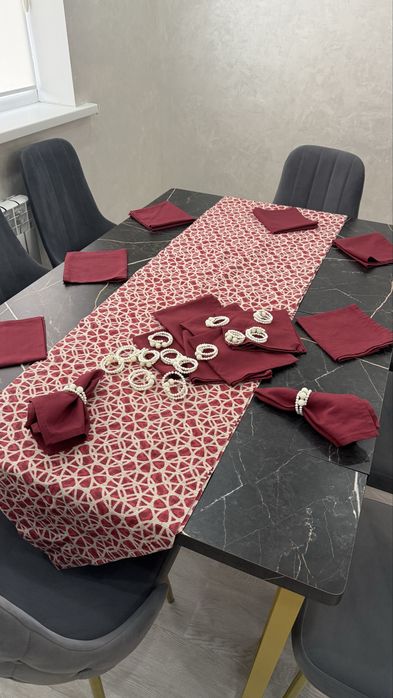 Раннер с салфетками (12 шт) и кольцами для салфеток (15шт)