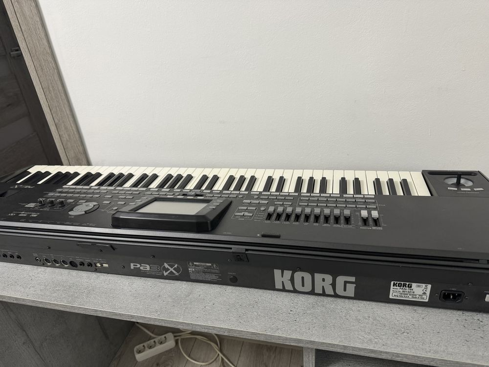 Korg Pa3x.