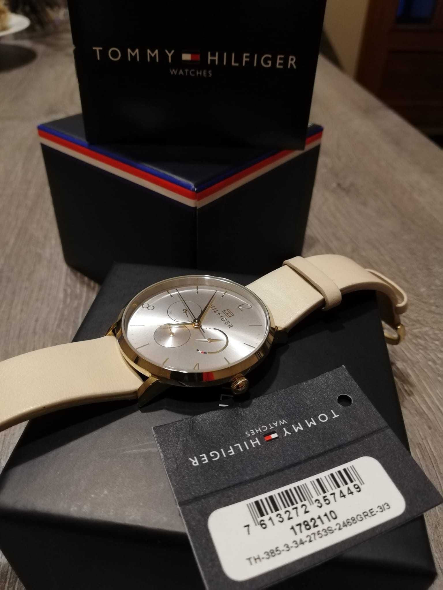 Ceas dama Tommy Hilfiger auriu 40 mm Quartz cu piele