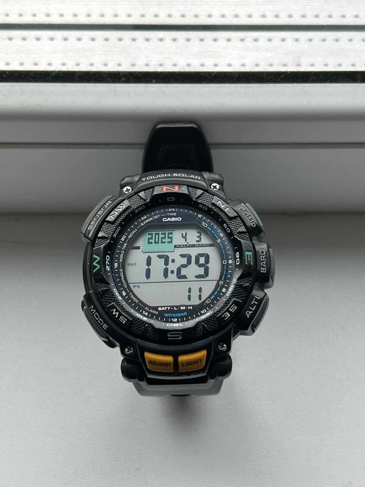 Ceas Casio Pro Trek PRG-240 alimentare solara,busola,barometru,busola