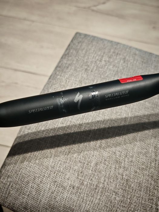 Ghidon bicicleta cursiera Specialized 42 cm nou