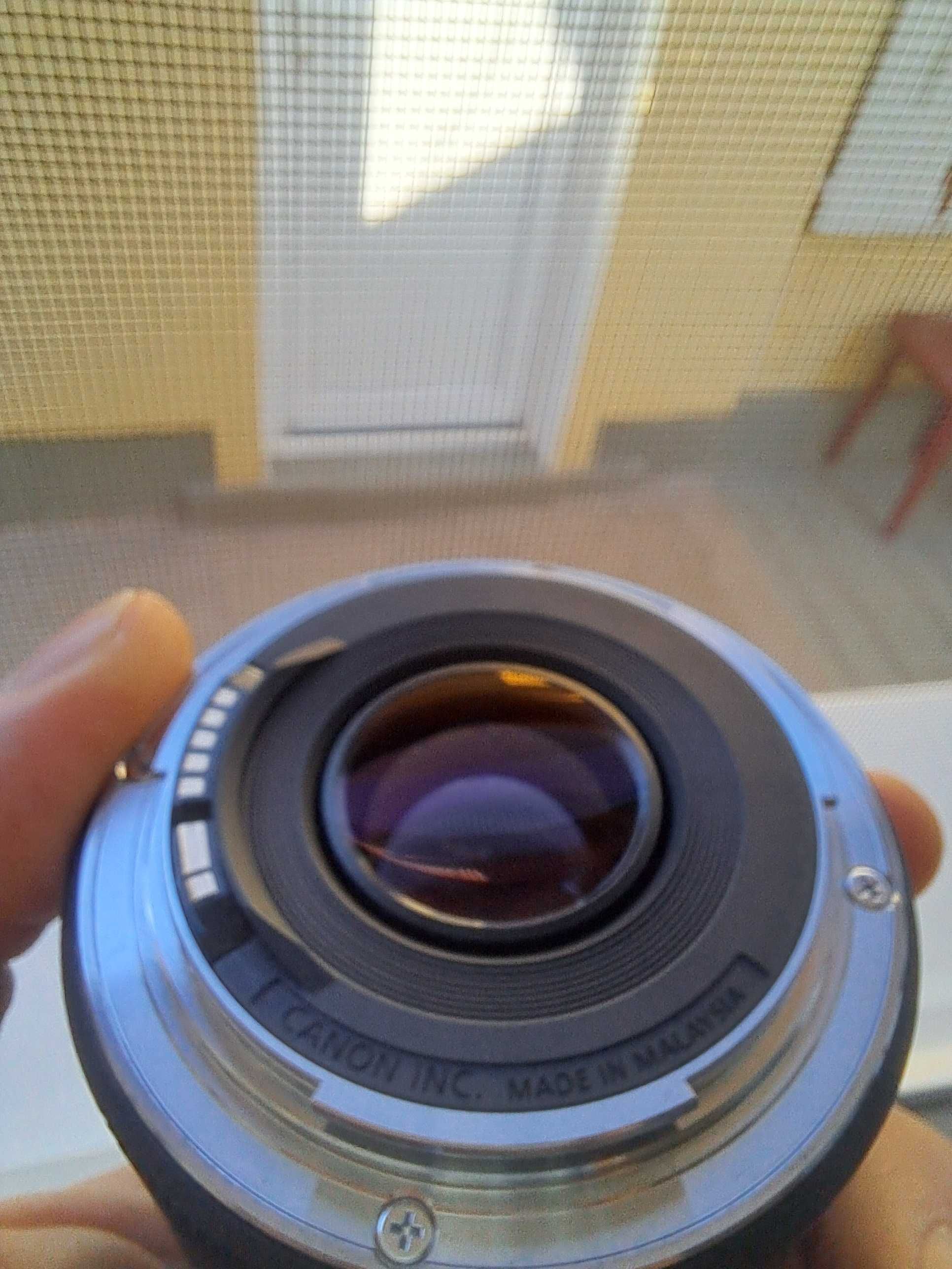 Obiective canon 75-300 mm si 50 mm EF