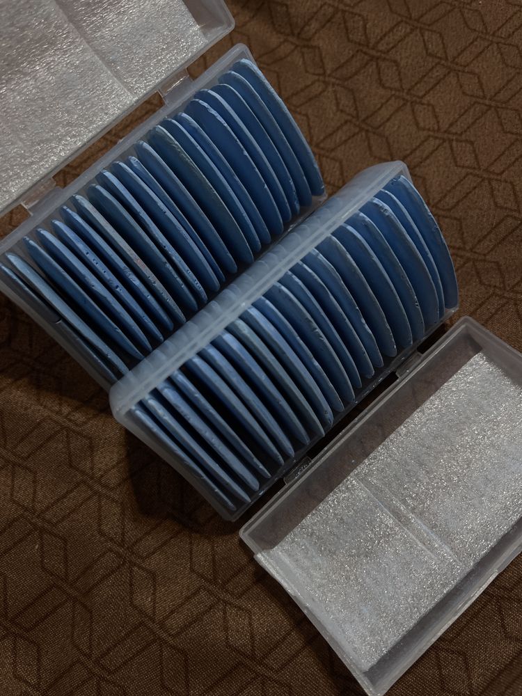 2 seturi de 20buc creta croitorie albastra