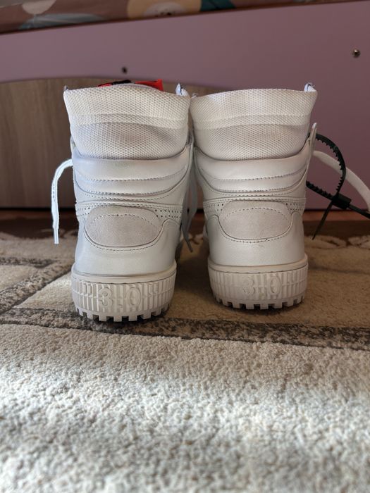 Off white court 3.0