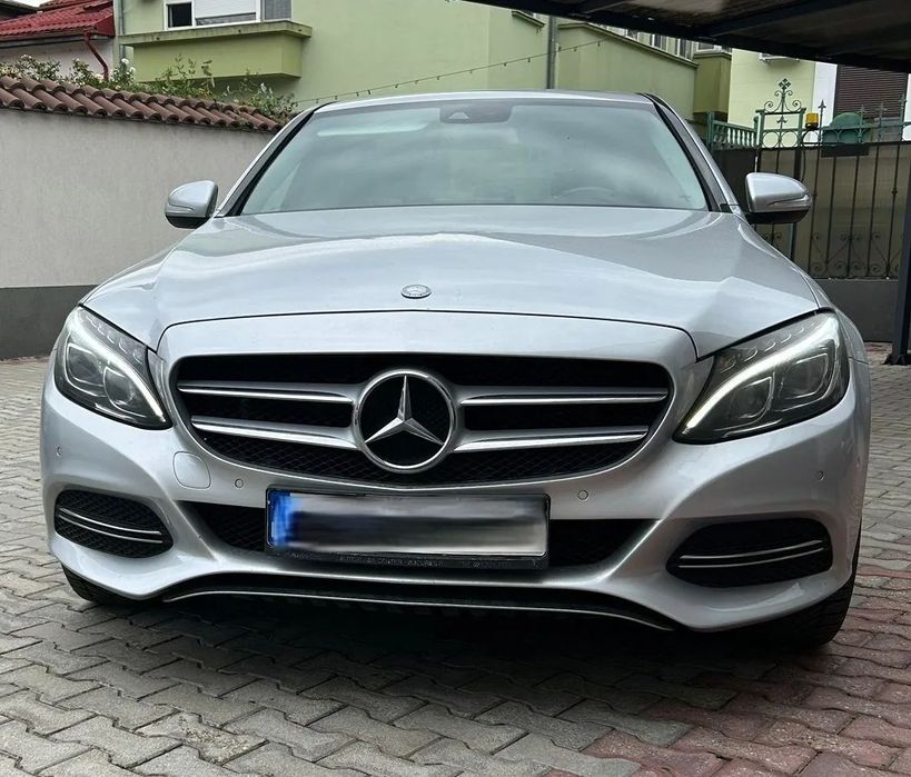 Mercedes-Benz C La pretul afisat se adauga TVA deductibil.